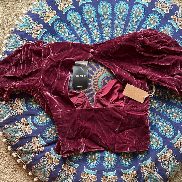 Purple Velvet Crop - Picture 2 of 2